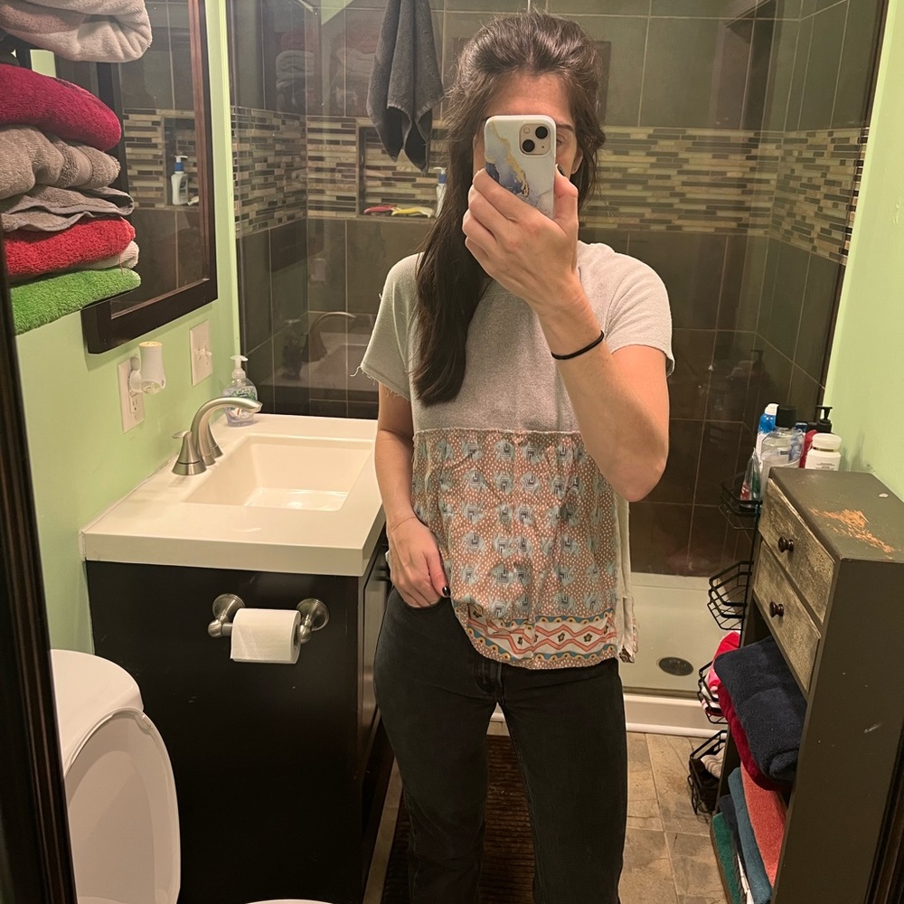 Elephant Print Top - Picture 2 of 8